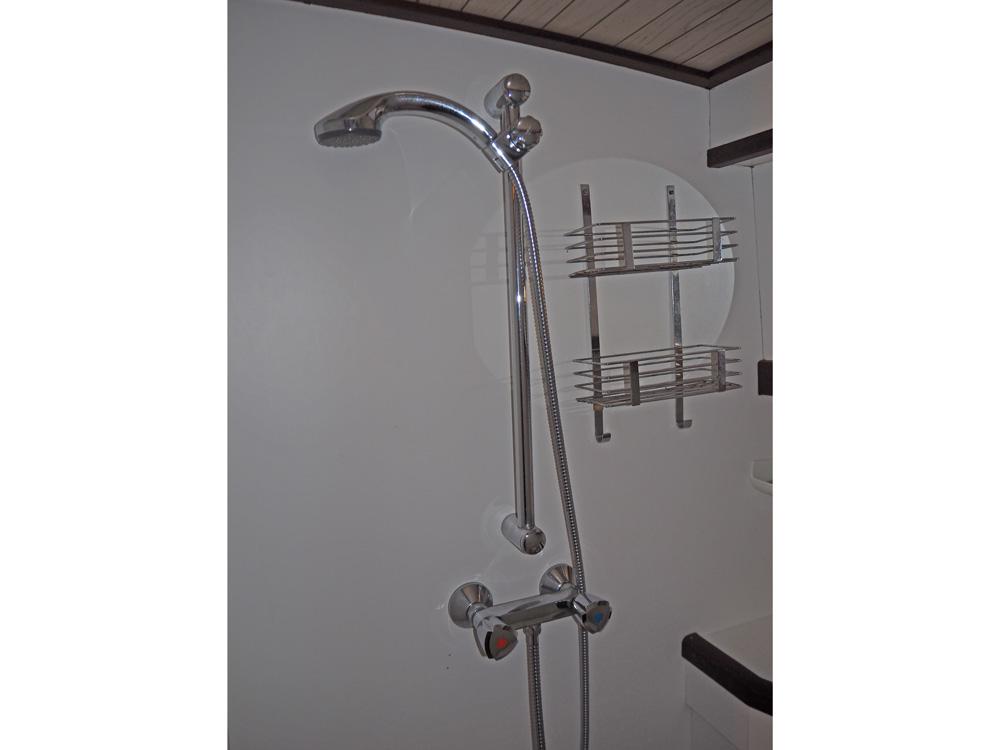 Fore ship, Accommodation